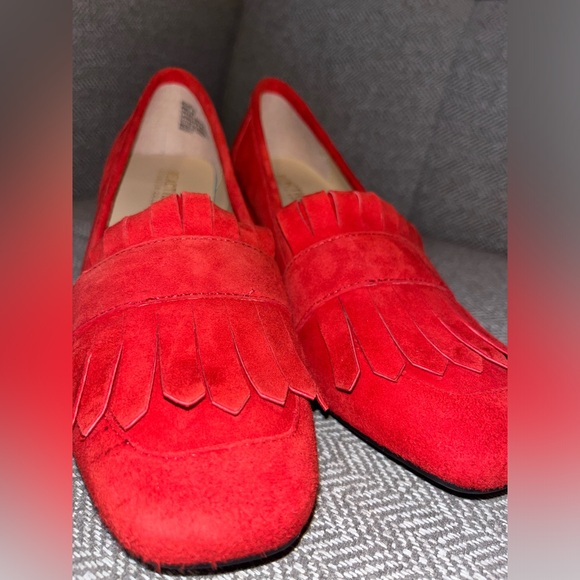 Kenneth Cole Reaction Michelle Fringe Heels Loafer Red Women’s Size 8 - Picture 4 of 6